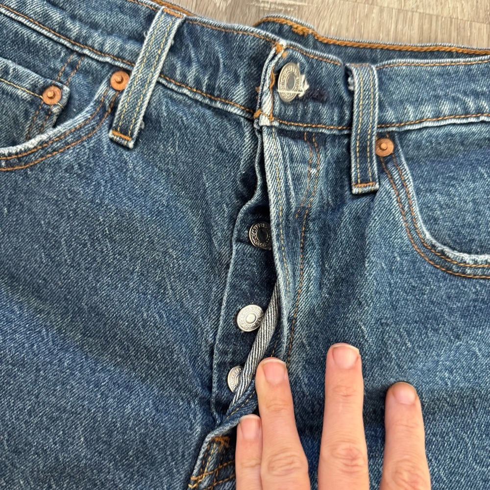 Levi’s 501 Original Denim Dark Wash Cut Off Shorts - Picture 4 of 9